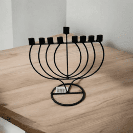 חנוכיה בצבע שחור דגם 61563