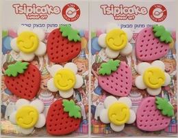 קישוט בצק סוכר תותים אדומים ופרחים